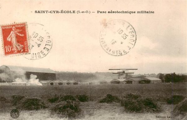 Saint-Cyr Ecole de Coetquidan 35 Parc aerotechnique militaire