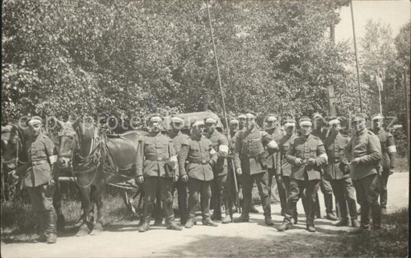 Militaria WK1 Reichswehr Gruppenfoto Pferdegespann