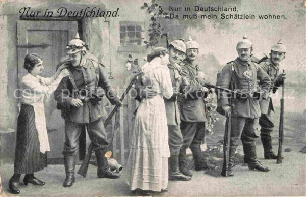 Militaria Frauen WK1 Frauen mit Soldaten