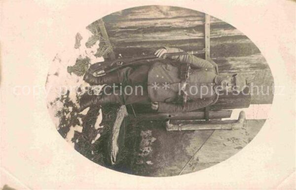Militaria Telegraphie Soldat mit Gewehr WK1