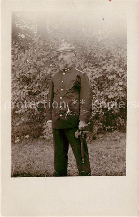 Militaria Oesterreich WK1 WK1 Axt Uniform Helm Stauchung