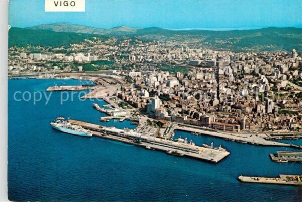 Vigo Galicia Espana Fliegeraufnahme mit Hafen