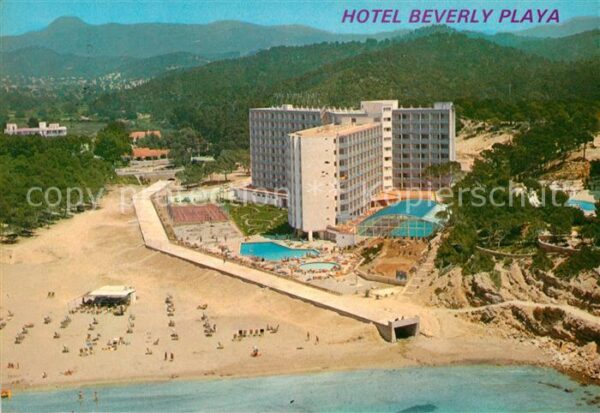 Paguera Mallorca Islas Baleares Fliegeraufnahme Hotel Beverly Playa mit