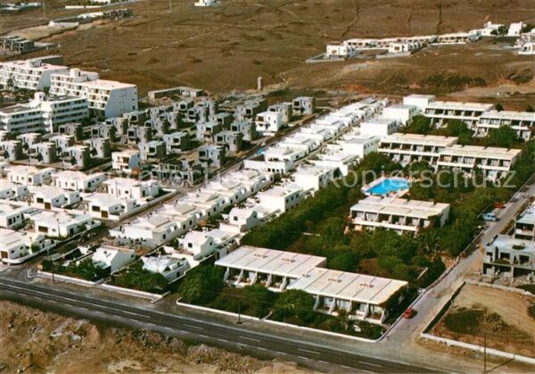 Lanzarote Kanarische Inseln Fliegeraufnahme Apartamentos Arena Dora