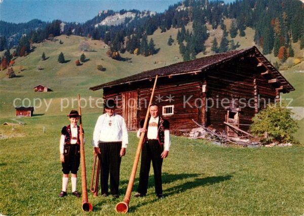 Triesenberg Alphornbläser auf Gnalp