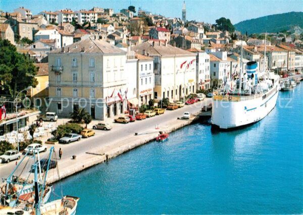 Mali Losinj Hafenpartie Fahrgastschiff