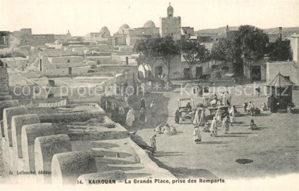 Kairouan Qairawan La Grande Place prise des Remparts