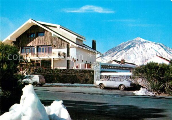 Tenerife El Portillo Meson tipico al fondo el Te