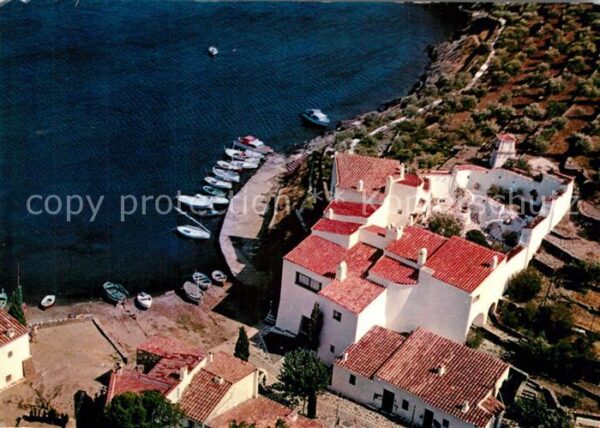 Cadaques Port Lligat Casa del Pintor Dali vista