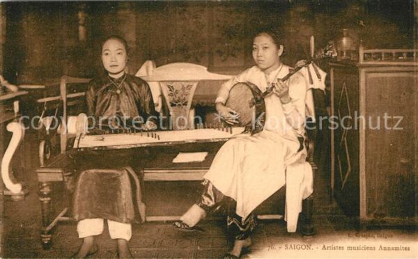 Saigon Artistes musiciens Annamites