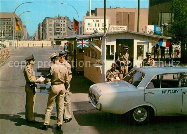 Grenze Douane Zoll Berlin Friedrichstrasse Checkpoint Char