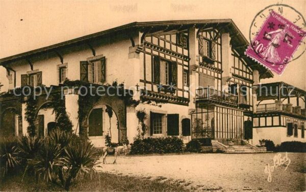 Pays Basque Type de Maison Moderne Ama Ttikia a Gue