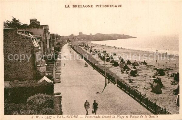 Val-Andre Promenade devant la Plage et Pointe de