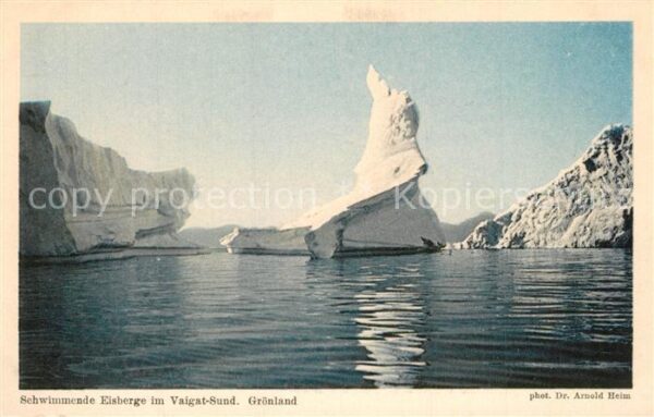 Groenland Schwimmende Eisberge im Vaigat Sund