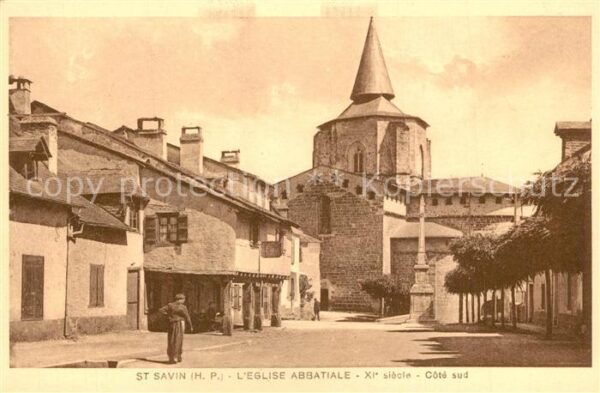 Saint-Savin Hautes-Pyrenees Eglise Abbatiale Cote sud
