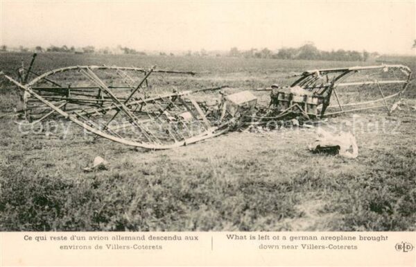 Villers-Cotterets Ce qui reste d_un avion allemand descen