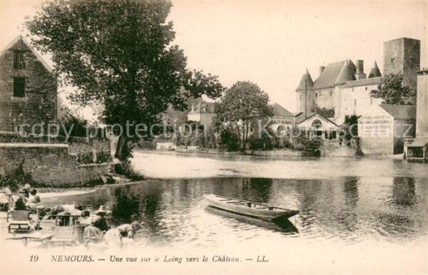 Nemours Seine-et-Marne Vue sur le Loing vers le Chateau