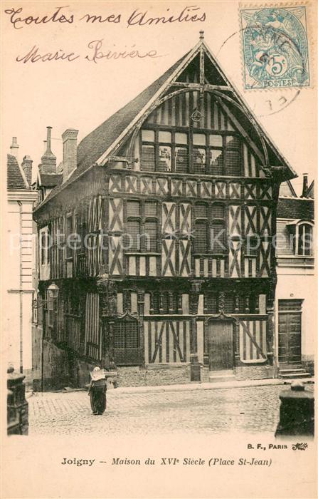 Joigny Yonne Maison du XVIe siècle Place Saint Jean