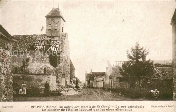 Reuves Au milieu des marais de St Gond La rue