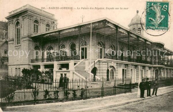 Sainte-Adresse Palais des Régates facade sur la mer