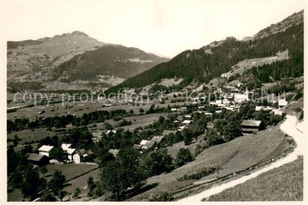Schleuis Schleuin GR mit Piz Mundaun