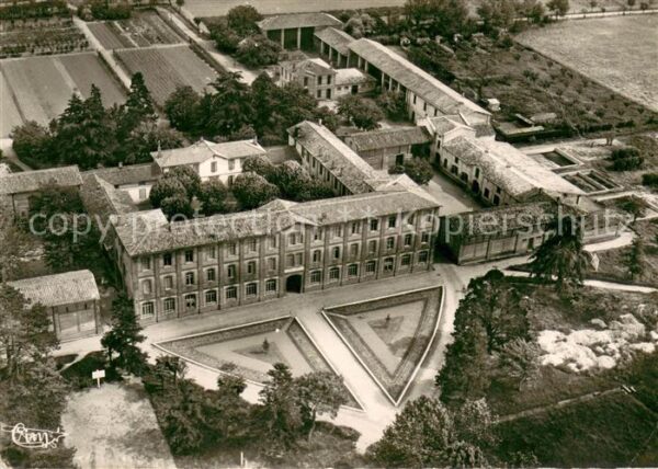 Ondes Vue aerienne de l’Ecole d’Agriculture d