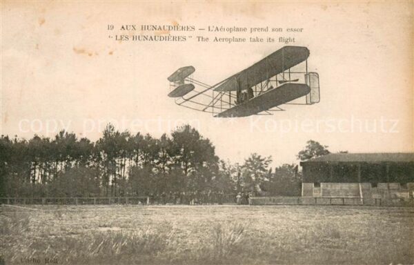 Le Mans Sarthe Aéroplane prend son essor aux Hunaudièr