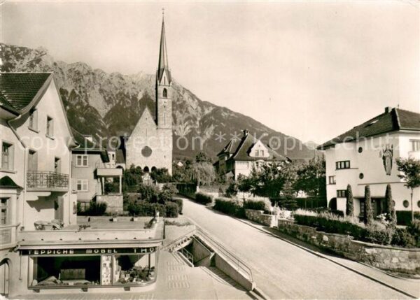 Schaan Liechtenstein Laurenziuskirche mit Fürstensteig