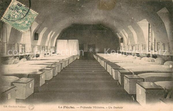 La Fleche Prytanee Militaire Un Dortoir