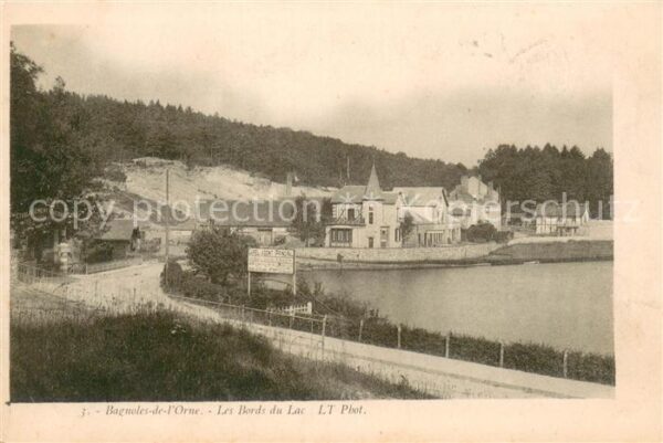 Bagnoles-de-l Orne Les Bords du Lac