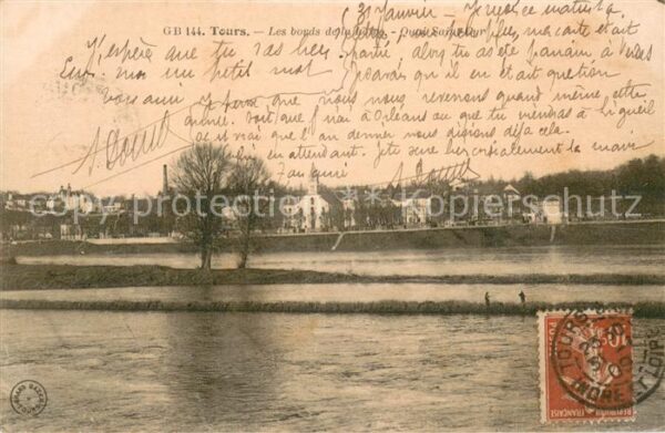 Tours Indre-et-Loire Les bords de la Loire Quai Saint Cyr
