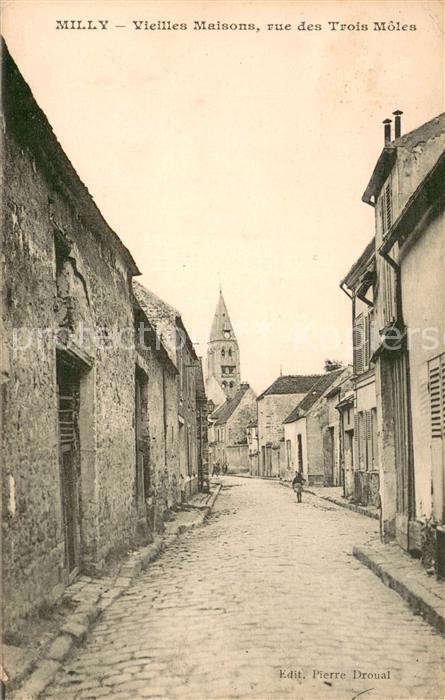 Milly-la-Foret Vieilles maisons Rue des Trois Môles