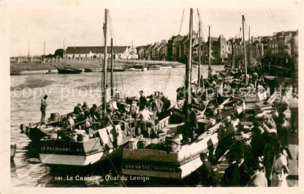 Le Croisic Quai du Lenigo Bateaux