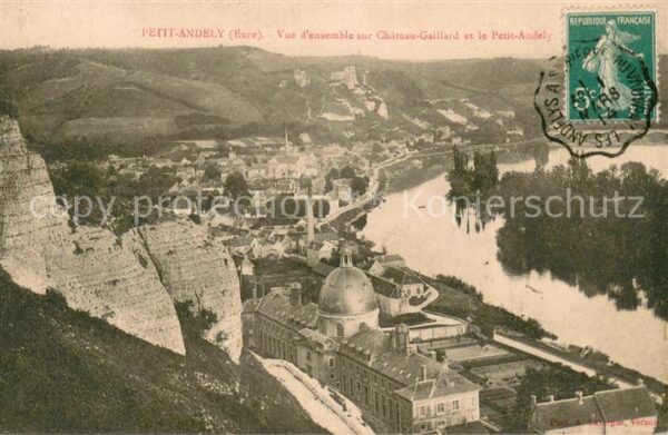 Petit Andely Le Vue d_ensemble sur Chateau Gaillard et