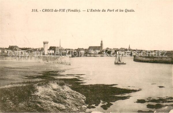 Croix de Vie Vendee Entrée du port et les quais