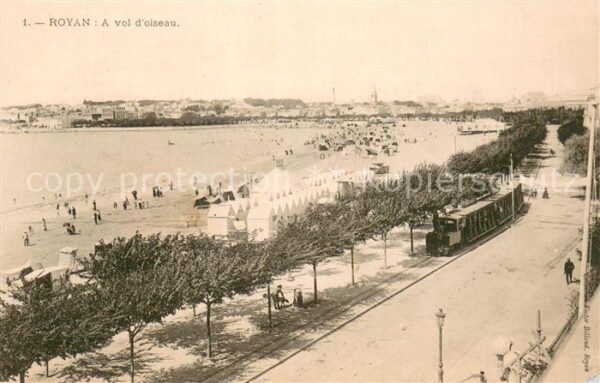 Royan 17 A vol d_oiseau Chemin de fer Plage