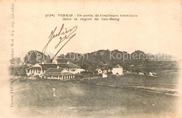 Tonkin Une poste de tirailleurs tonkinois dans