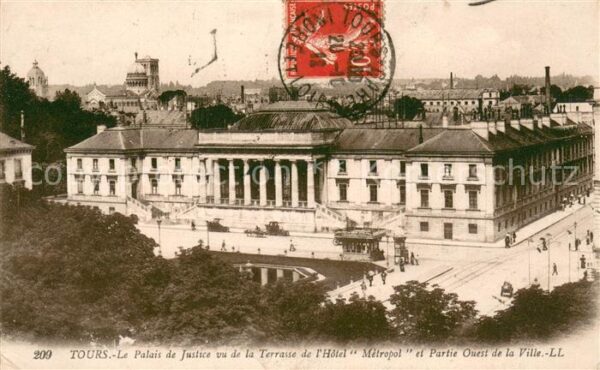 Tours Indre-et-Loire Le Palais de Justice vu de la Terrasse