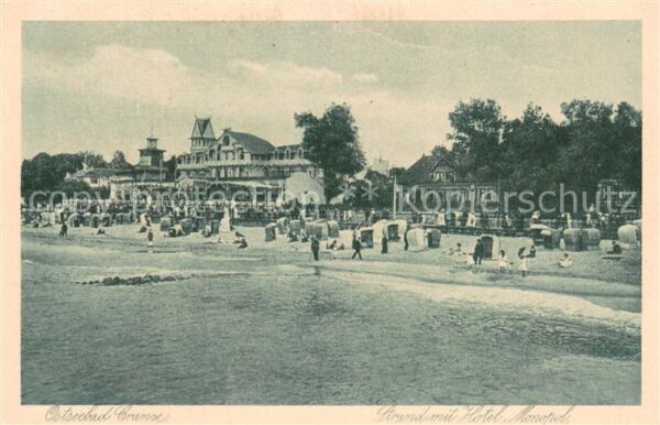 Cranz Ostseebad Strand mit Hotel Monopol