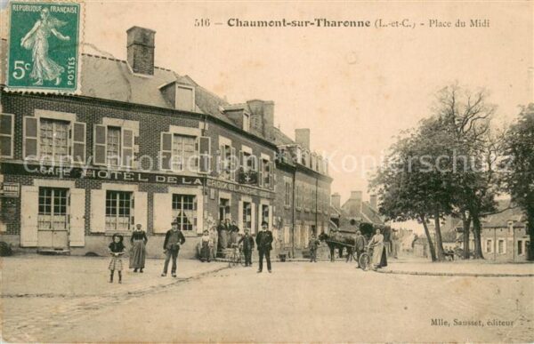 Chaumont-sur-Tharonne Place du Midi