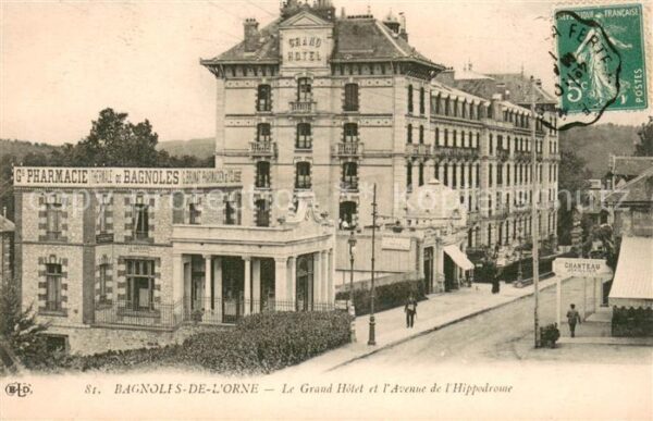 Bagnoles-de-l Orne Le Grand Hotel et l’Avenue de l_Hippodr