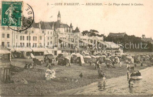 Arcachon 33 La Plage devant le Casino