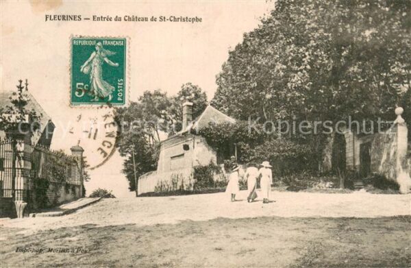 Fleurines Entree du Chateau de St Christophe