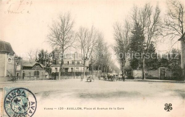 Avallon 89 Place et Avenue de la Gare