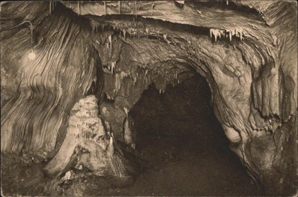 Hoehlen Caves Grottes Tropfsteinhöhle Dechenhöhle Vorhangsgro