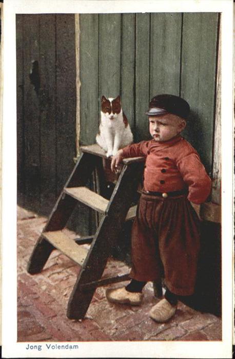 Trachten Junge Katze Volendam