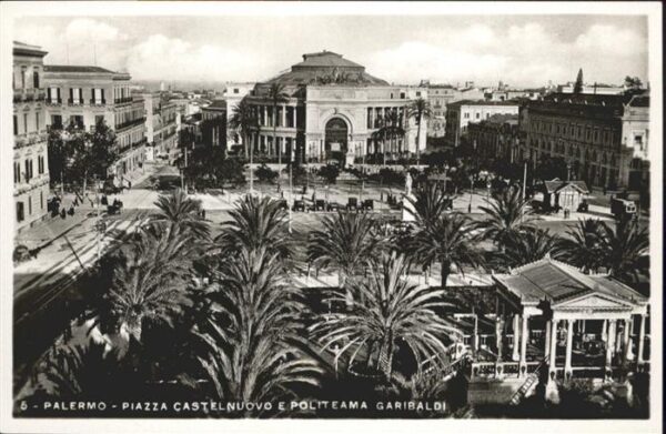Palermo  Sicilia IT Piazza Castel Nuovo