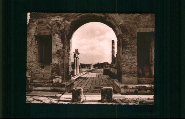 Pompei Arco di Nerone