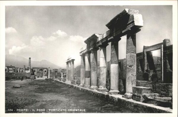 Pompei Foro Porticato Orientale