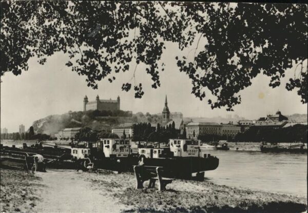 Bratislava Pressburg Pozsony Burg Schiff